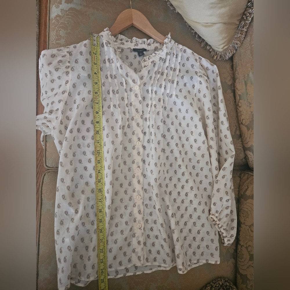 NWOT Ann Taylor Cream Paisley Blouse - Picture 12 of 16